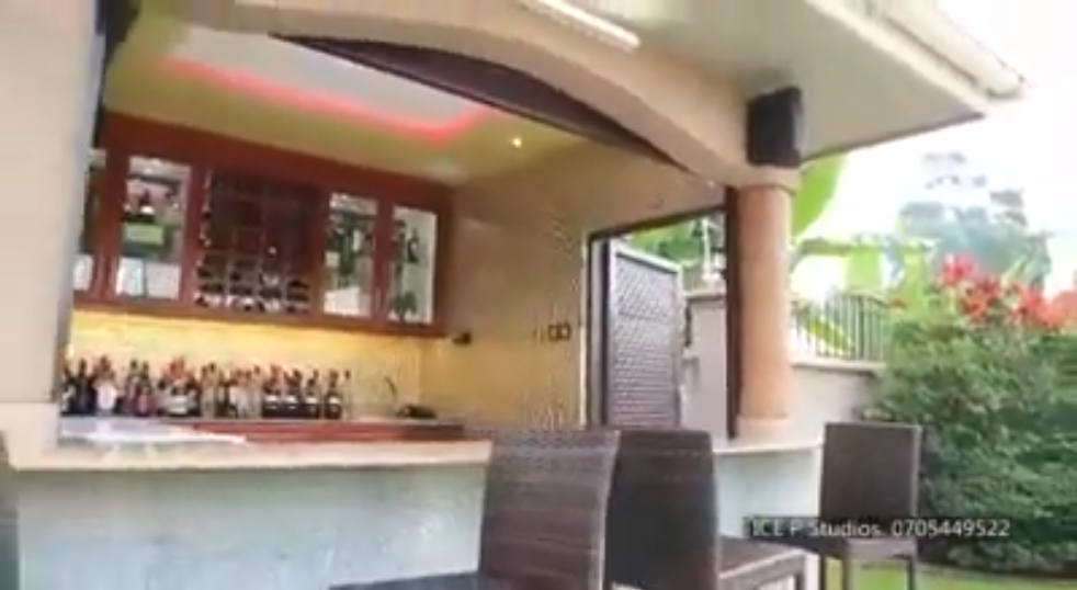 Outside bar